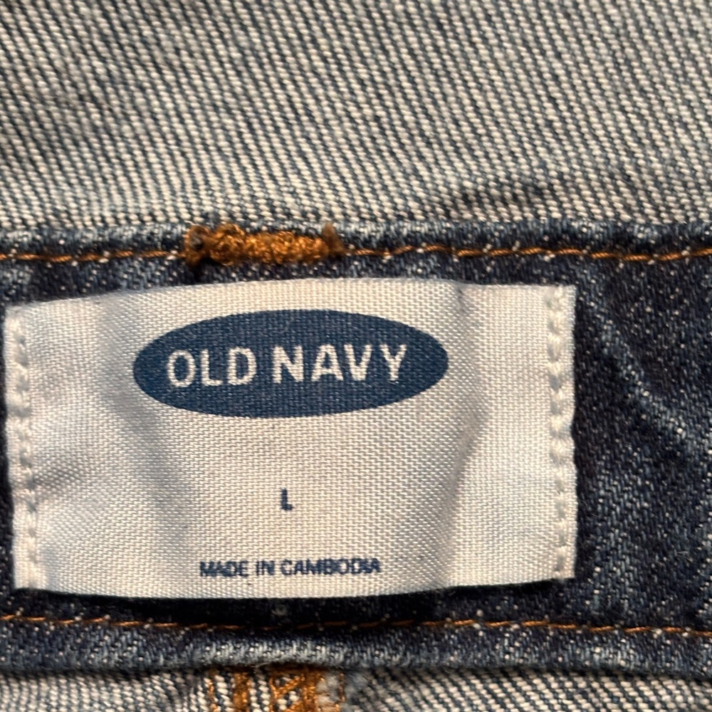 Old Navy Distressed Overall Shorts - Picture 6 of 6